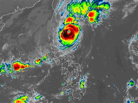 storm signal in ilocos norte today|Signal No. 4 still up in some northern Luzon areas due to 'Egay'.